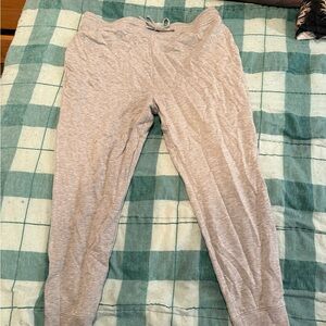 Women’s Vineyard Vines gray size large  Jogger Sweatpants